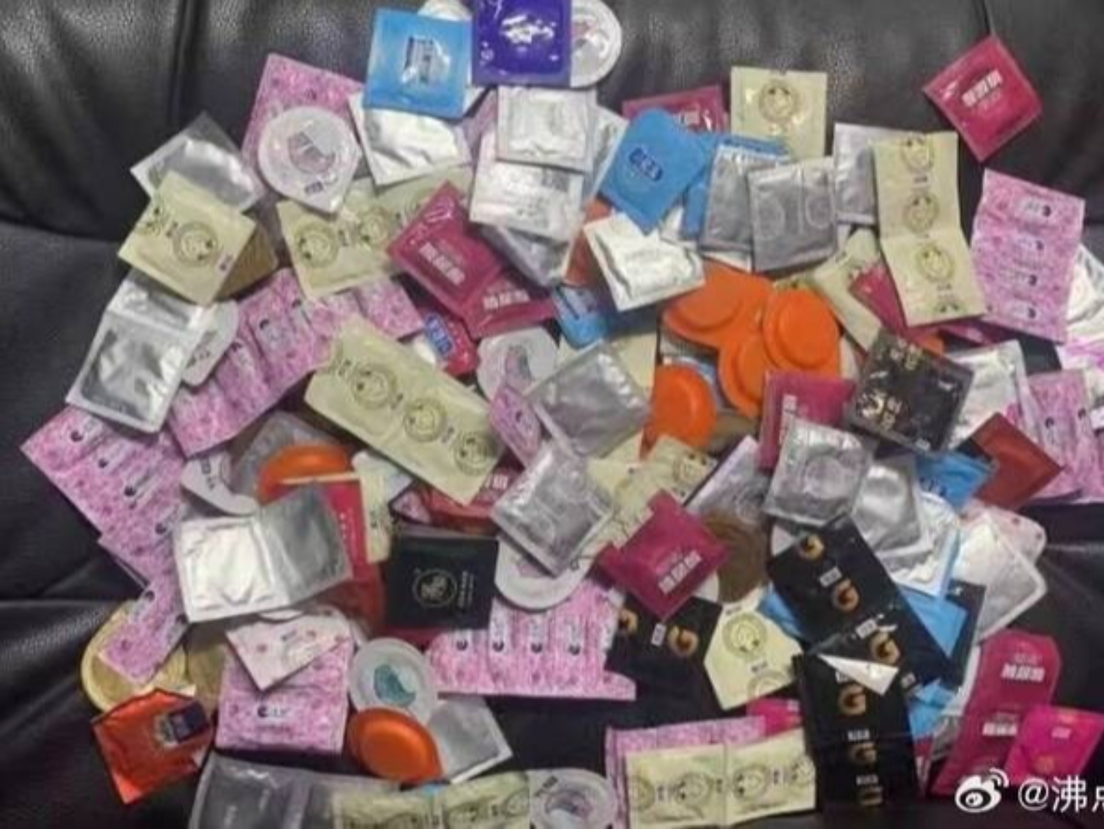 中國貴州法院出現「270 個保險套」拍賣品，起拍價僅需 4 塊台幣卻引網友酸「誰敢用」！