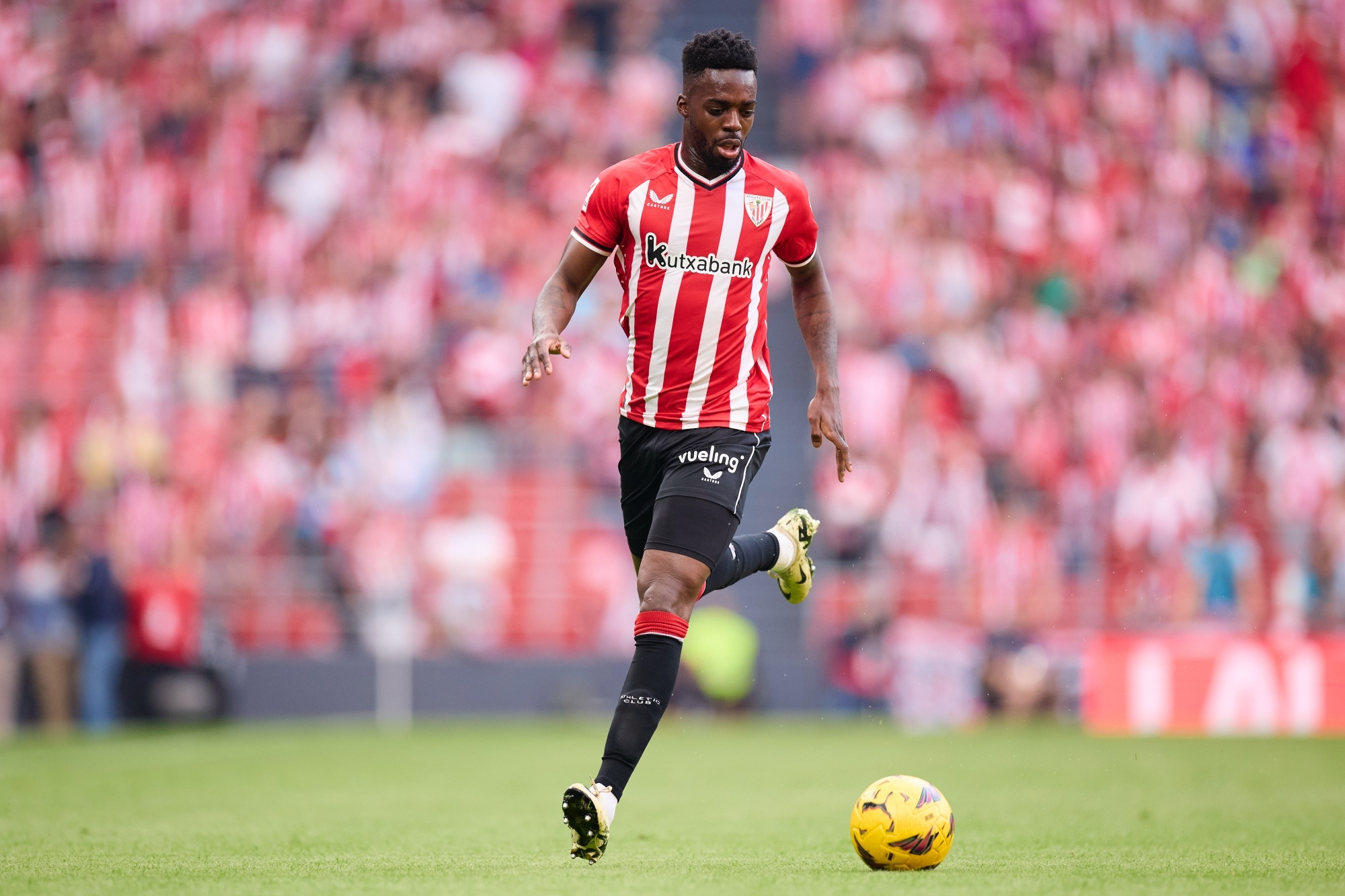 足球球星伊納基威廉斯（Iñaki Williams）腳掌內藏有玻璃碎片