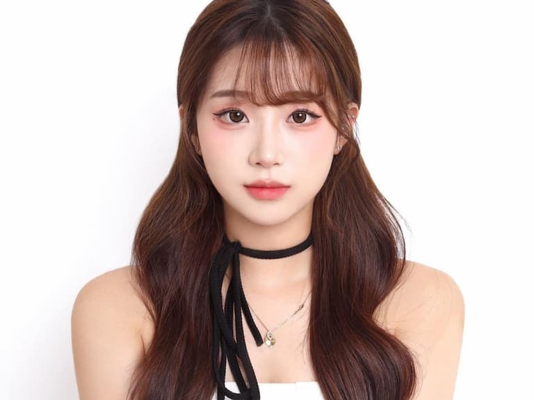 被封「新王牌」！南韓 19 歲啦啦隊正妹「李朱恩」如 AI 般絕頂臉蛋超炸裂！【野生抓正妹】
