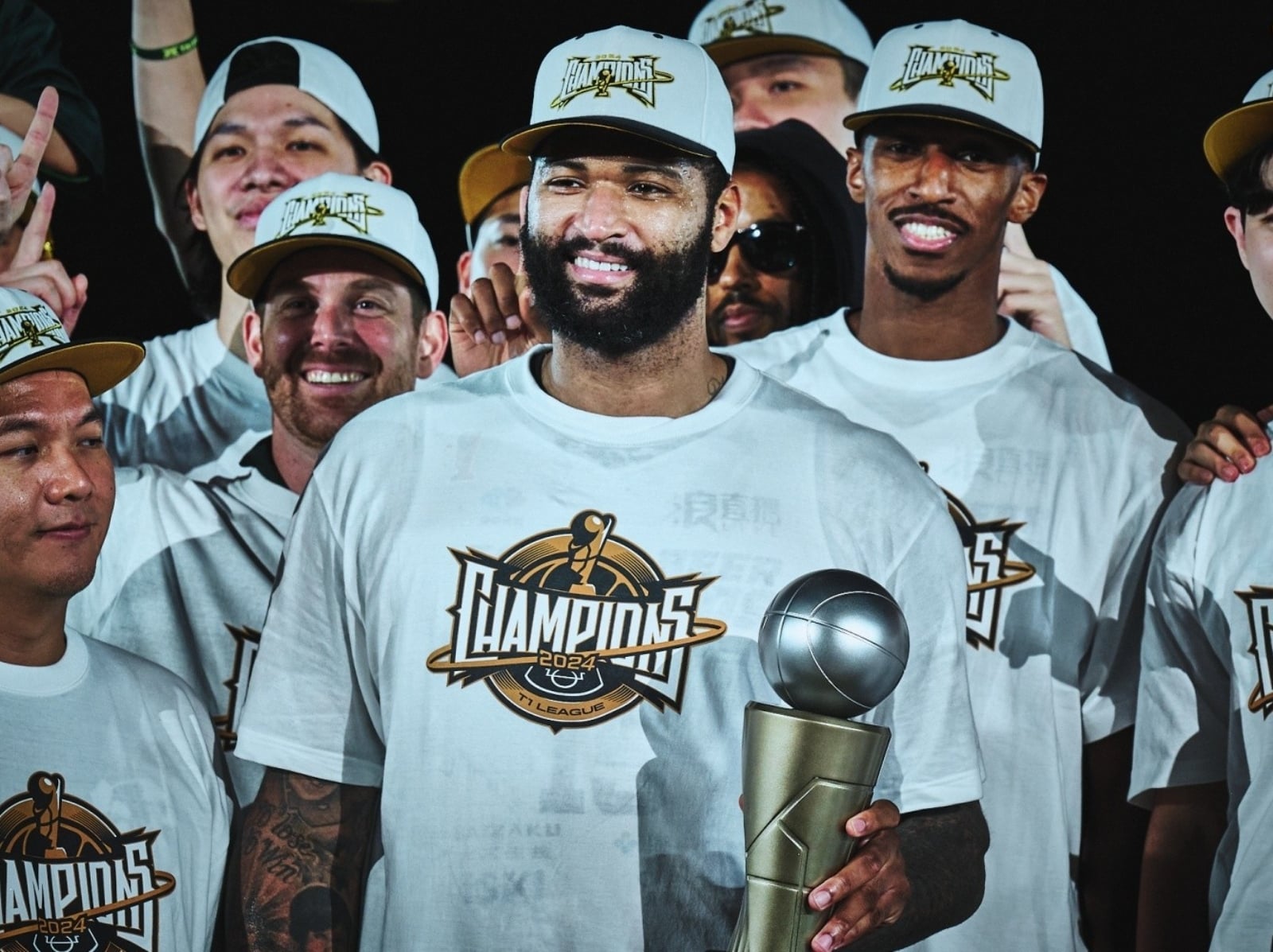 T1／「表弟」卡森斯轟雙 24 奪 FMVP！台啤雲豹橫掃臺北戰神奪隊史首冠！