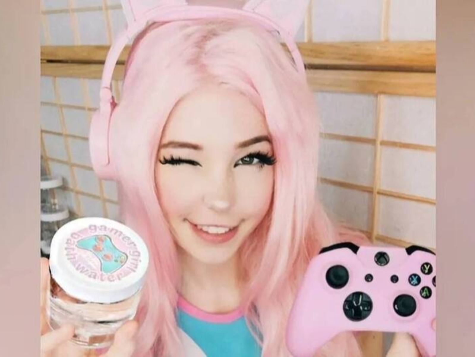 網紅正妹賣「泡過的洗澡水」狂撈近 300 萬元，卻被 PayPal 無預警凍結帳號引熱議！