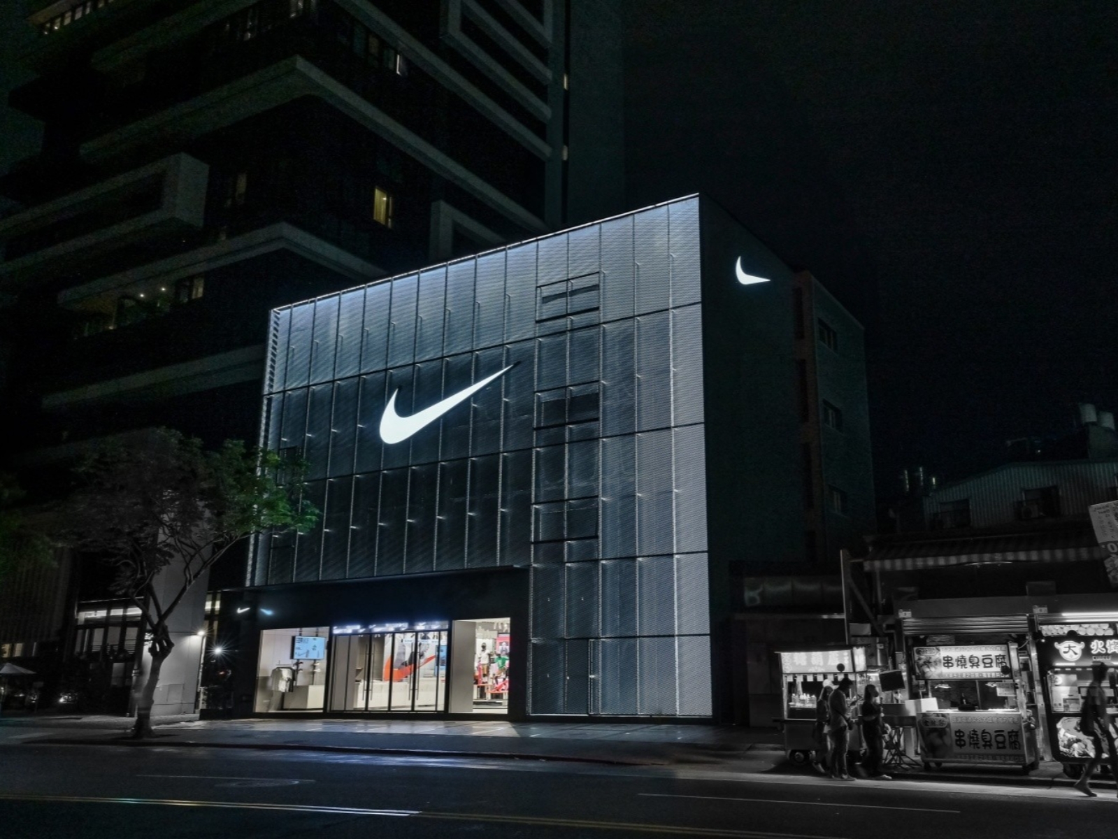 Nike 士林品牌體驗店全新開幕！3 大特色介紹一次看、台灣首家 Nike Rise 概念店重磅登場！