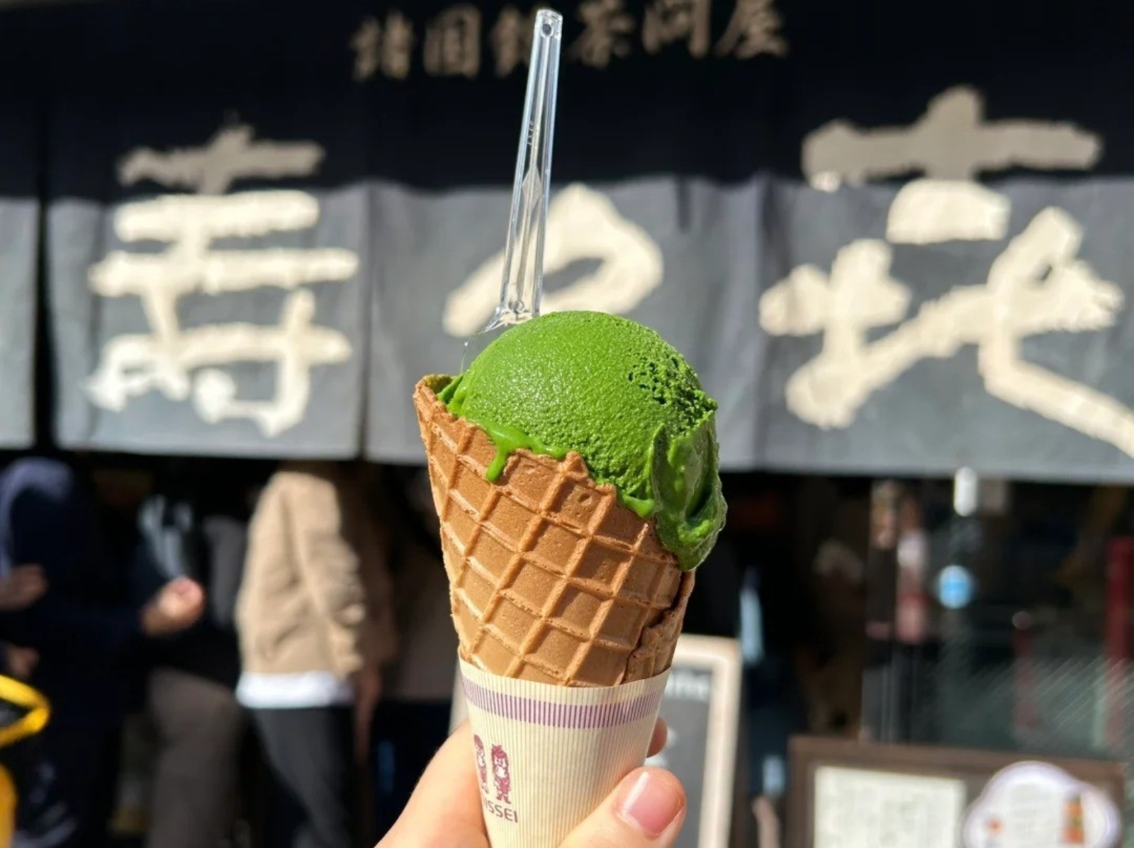 2025 東京淺草 10 間必吃美食推薦：雷門三定、壽々喜園⋯內行人必吃的老字號美味！