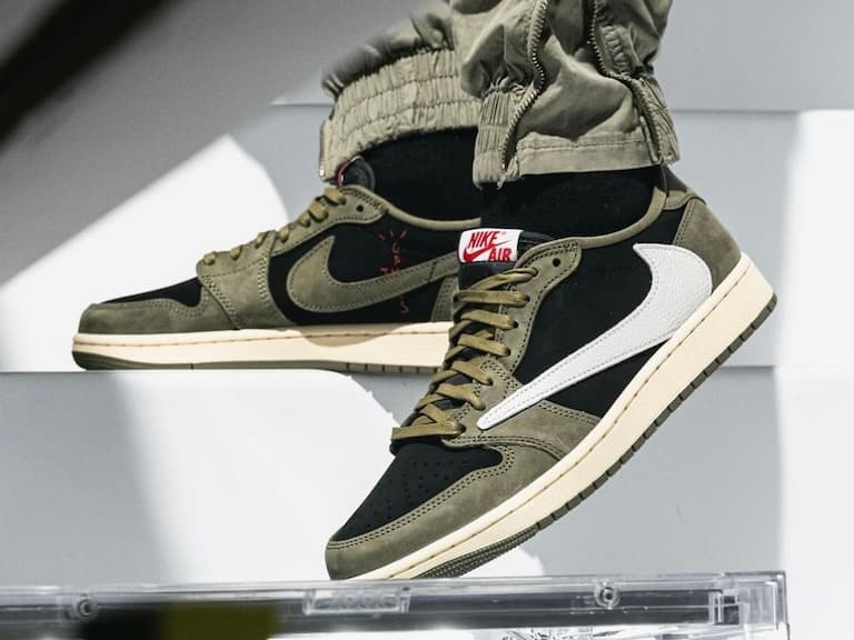 Travis Scott x Air Jordan 1 Low "Black Olive" 聯名球鞋取消發售，倒勾鞋迷們全哭！