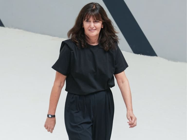 Chanel 香奈兒創意總監 Virginie Viard 宣佈離任！曾是「老佛爺」卡爾拉格斐 Karl Lagerfeld 最佳得力助手！