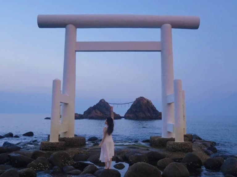 2024 日本 8 大必訪鳥居推薦：嚴島、白鬚、大洗磯前神社⋯佇立海中央太夢幻！