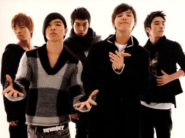 K-POP 二代團出道曲十大經典回顧：BIGBANG、少女時代⋯每一首都在我的 MP3！