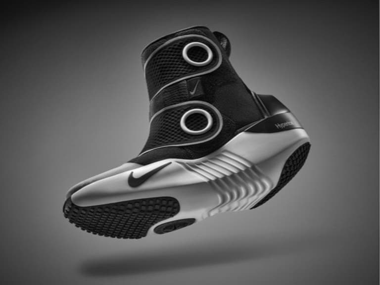 Nike x Hyperice 合作鞋款&背心正式登場,超炫高科技一次看!