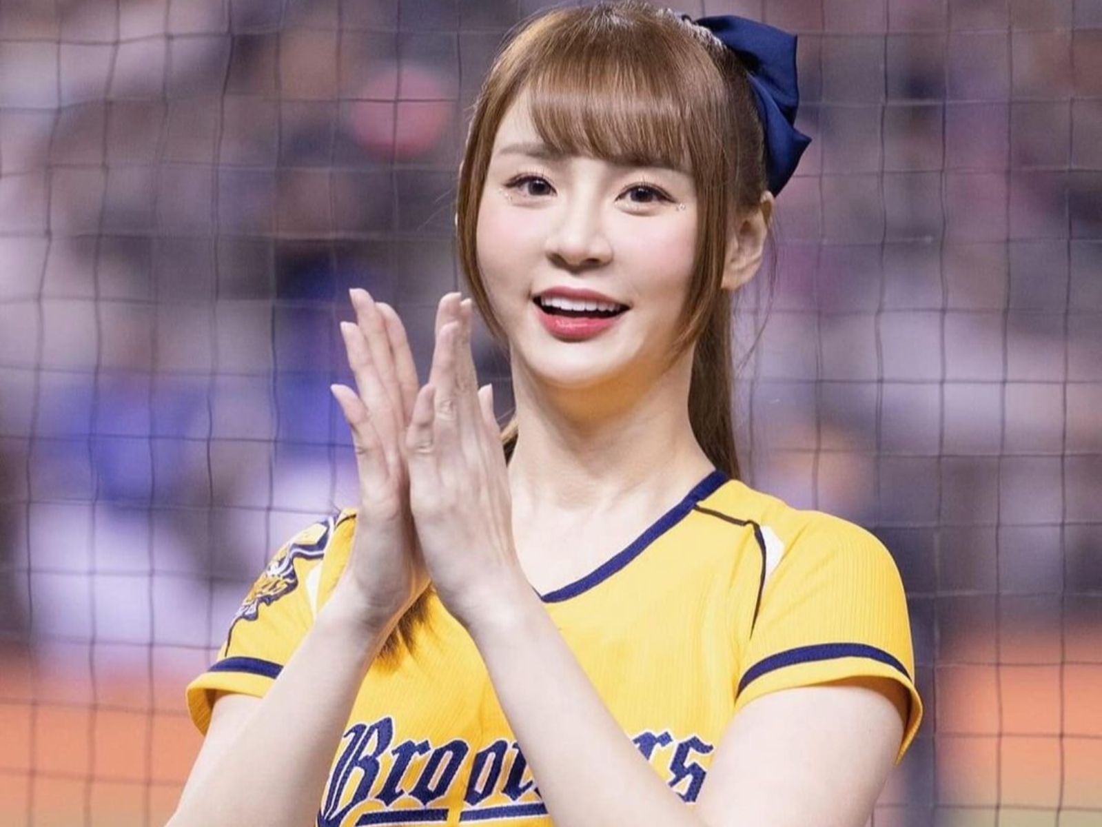 中信啦啦隊「短今」與學妹冼迪琦 PK 舞技！劈腿猛撞地痛哭：「不能輸！」【野生抓正妹】