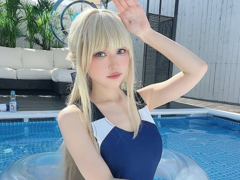 南韓 Coser「Baden」神還原《葬送的芙莉蓮》費倫，網嗨翻：「麻煩大了！」【野生抓正妹】