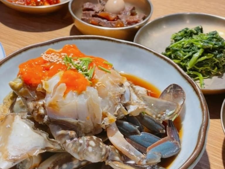 2024 韓國首爾米其林必比登餐廳 10 家推薦：醬蟹拌飯、鮮嫩燒肉⋯美食清單快收藏！