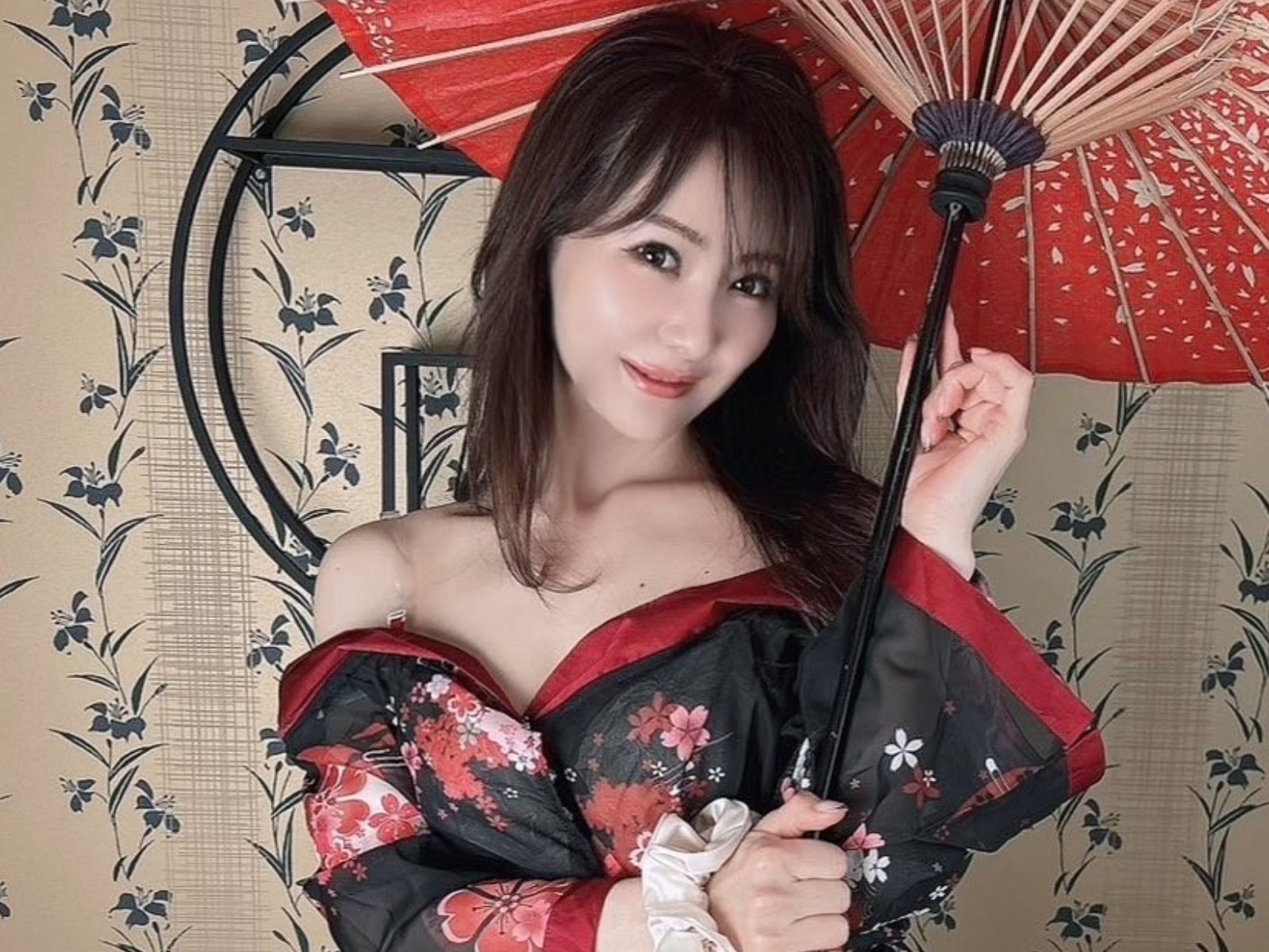 小澤菜穗引退超過 6 千天奇蹟回歸！「AV 傳說女神」絲毫沒有歲月痕跡！【老司J開車】