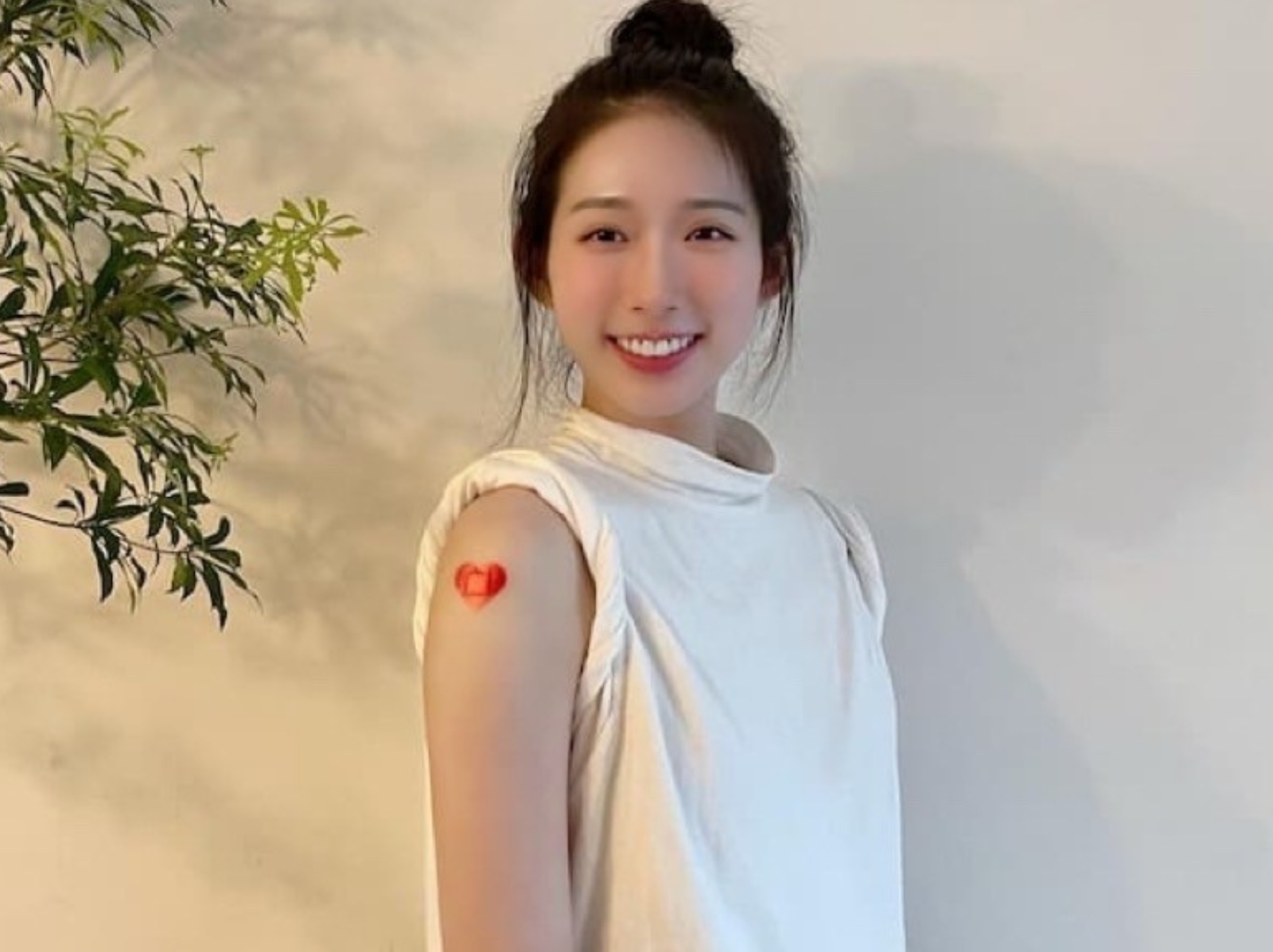 巴黎奧運／江旻憓擊劍奪香港首金！運動服背後超甜美知性，難怪被封為「體壇林志玲」！