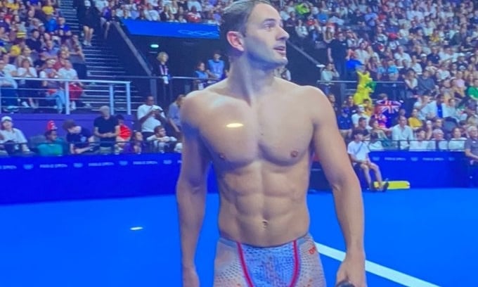 巴黎奧運／荷蘭泳將 Arno Kamminga 泳褲爆紅！下水瞬間變透明引網驚：「設計有合理？」