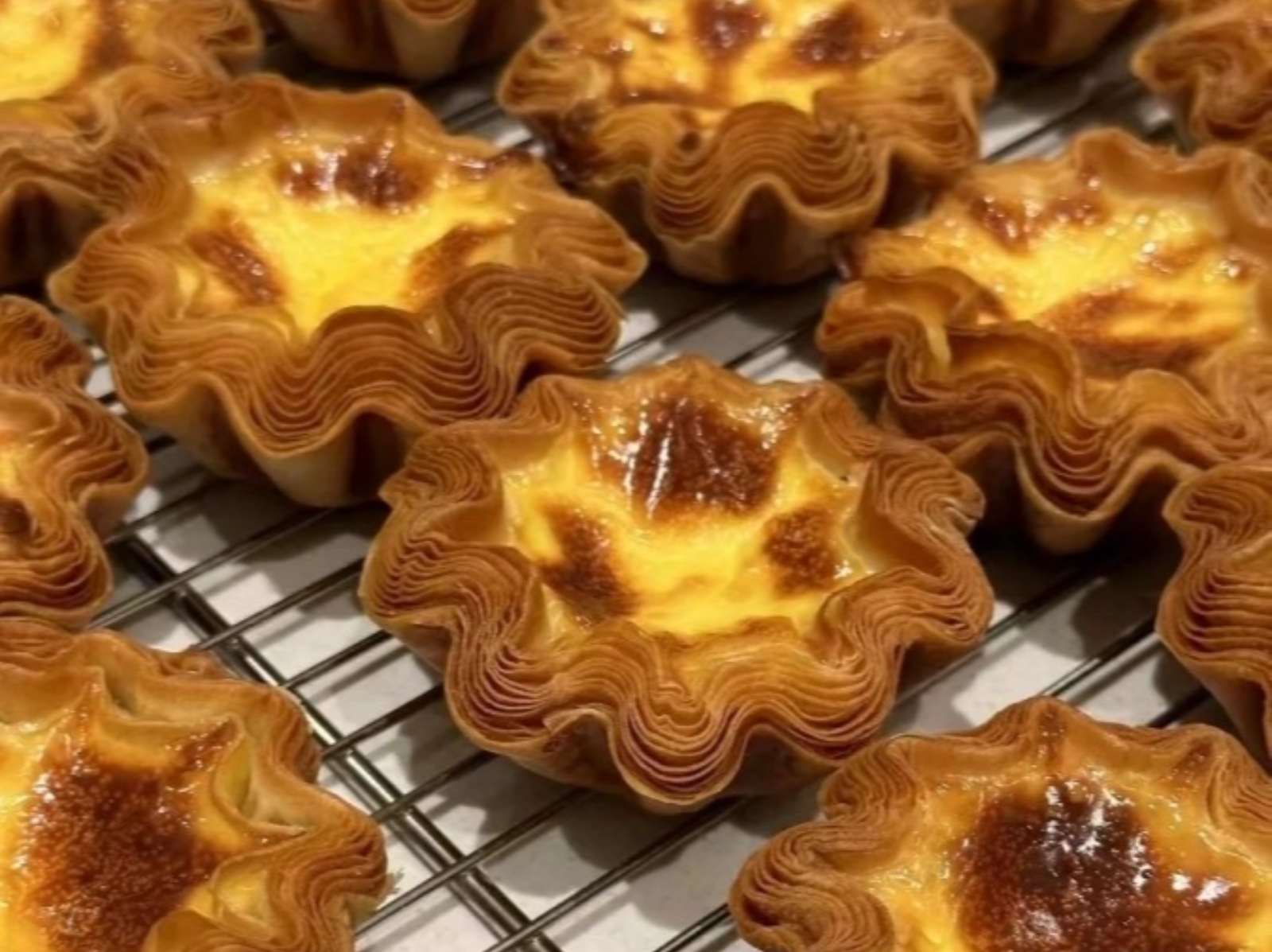 2025 千層蛋塔網友評比 10 家推薦：COMEME 康蜜、Libreadry 巢屋⋯不輸肯德基！