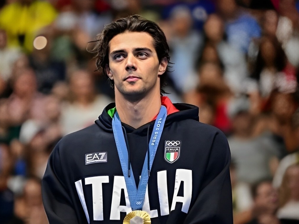 巴黎奧運／義大利泳將 Thomas Ceccon 神似《禁錮之慾》男主角爆紅！人魚線肌肉 3 招鍛鍊！