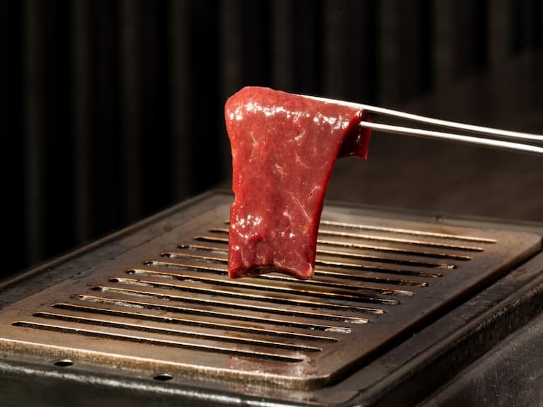 台中內臟燒肉居酒屋「燒肉本氣」喬遷新開幕：必吃推薦、菜單、訂位⋯5 大亮點一次看！