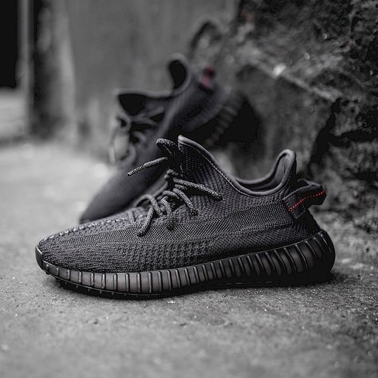 巴黎奧運銀牌射擊選手著用 adidas Originals Yeezy 350 V2 出賽