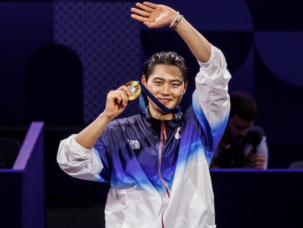 巴黎奧運／韓國擊劍選手吳尚旭顏值超頂，192 公分高挑身材人氣爆紅！