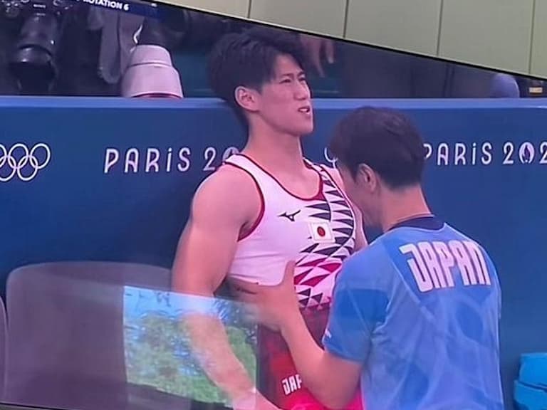巴黎奧運/日本體操選手橋本大輝揉胸舒緩肌肉畫面引網暴動!