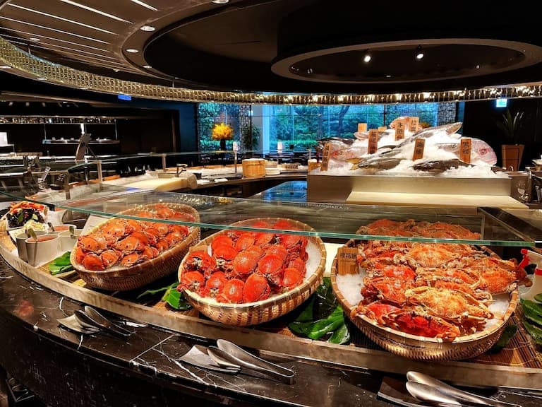 2025 台北 Buffet 吃到飽平價餐廳排名推薦：旭集、饗饗⋯CP 值高一次看！