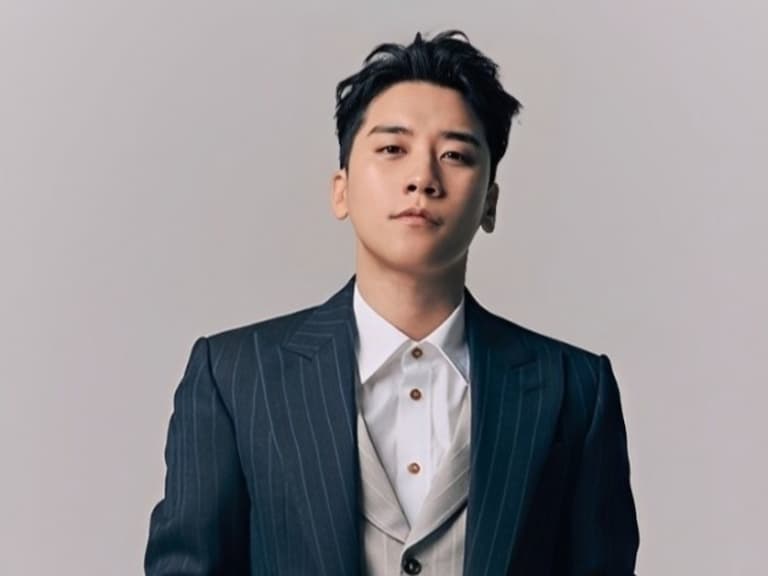 BIGBANG 出道 18 週年!李勝利再被爆峇里島撩妹:「來我們宿舍一起玩吧!」