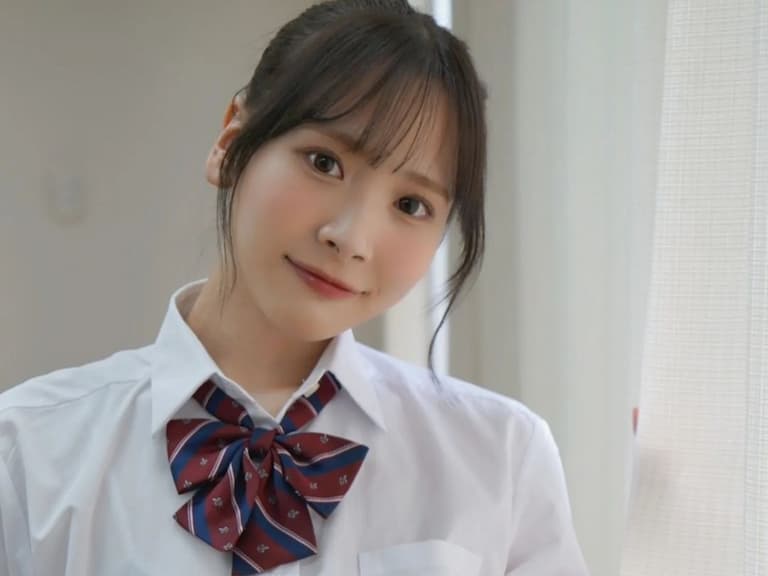 庵姬花上衣「中開大洞」散熱！「暗黑版林莎」身材太豐滿急透風！【老司J開車】