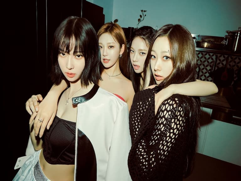 K-POP 10 個追星文化：應援手燈、小卡、視訊簽售 ⋯這些你了解多少？