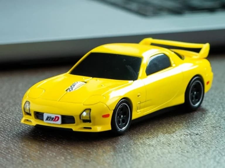 《頭文字 D》高橋啟介 Mazda RX-7 造型滑鼠登場，在電腦桌上也能飆高速！