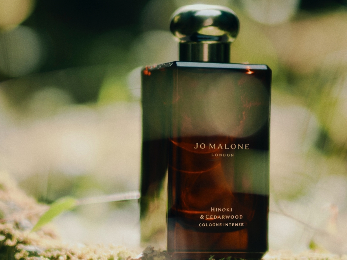 Jo Malone London 香水推薦：新品「檜木與雪松芳醇」評測、價格及香調解析，加碼必買 5 款森林療癒系香氛！