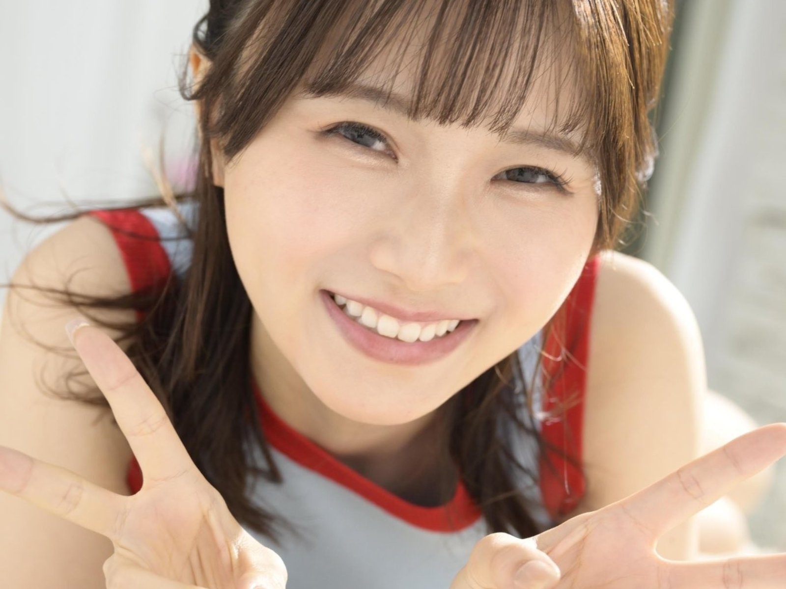 泉百華（泉ももか）被封「10年一遇美少女」出道！「蘿莉系女優」人氣狂飆！【老司J開車】