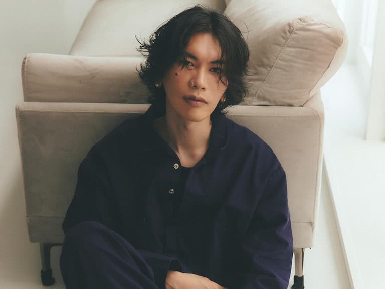 米津玄師節目宣稱「CoCo 壹番屋咖哩」為世界最美味，主持人：「會引發美食革命！」