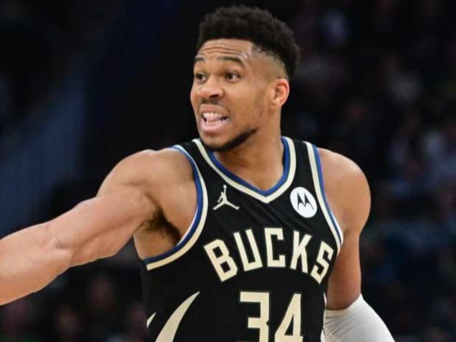 Topps「詹杜柯」美國夢幻隊簽名球員卡推出，字母哥：「我願意出價 15 萬美元！」