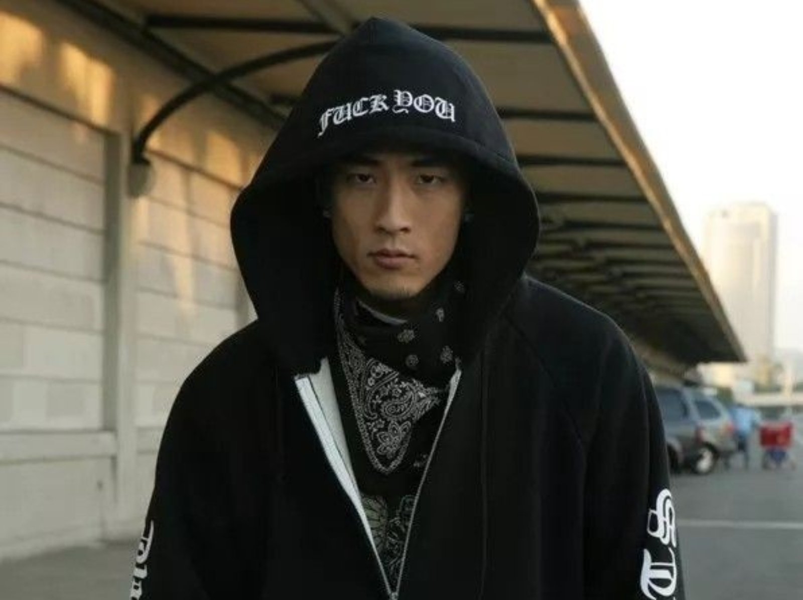 Teddy 是誰？YG 王牌製作人、創立 THE BLACK LABEL⋯5 件事＋創作神曲一次看！