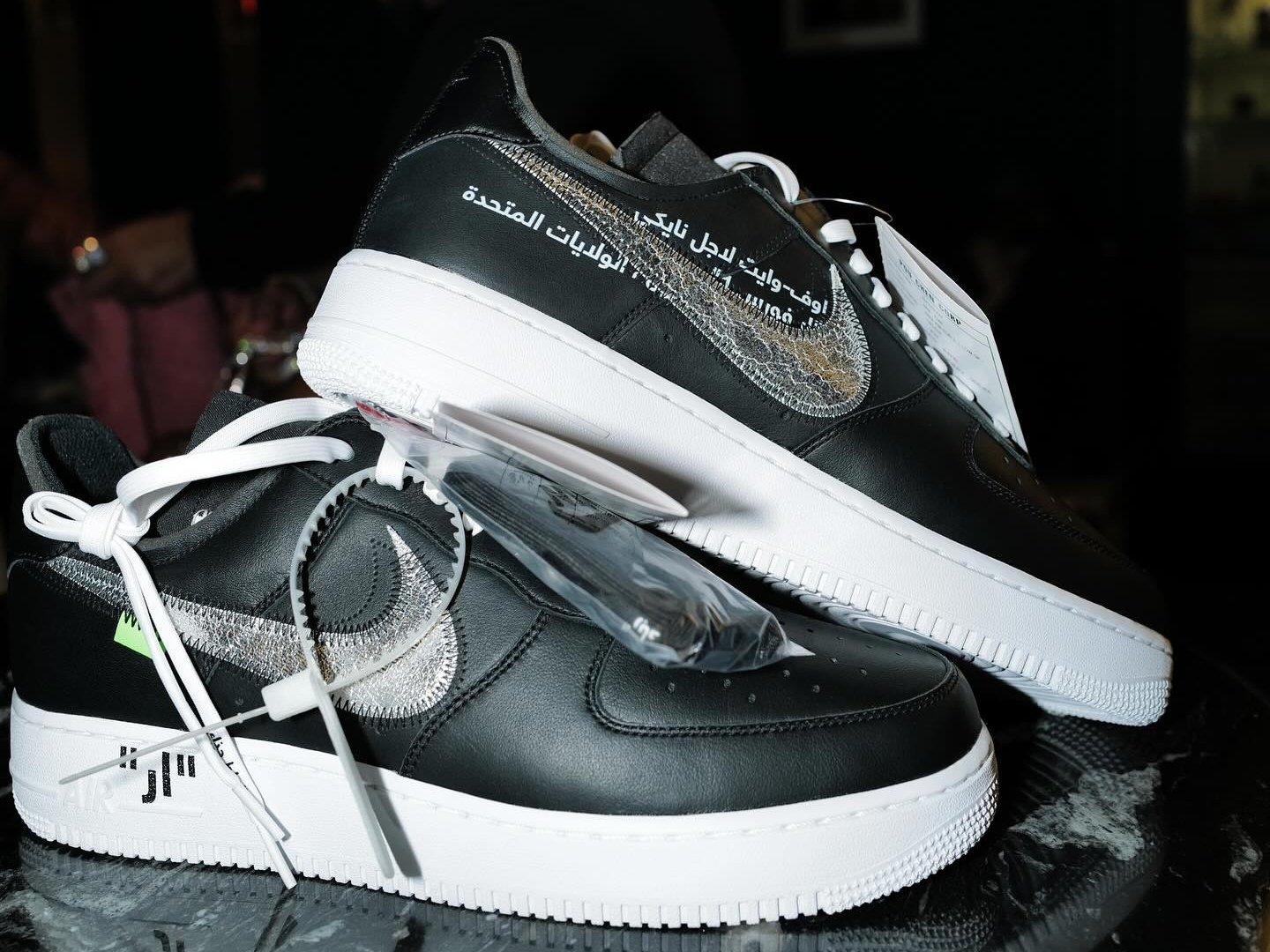 Off-White x Nike Air Force 1「未發售聯名款」首度曝光，Fat Joe 搶先上腳給你看！