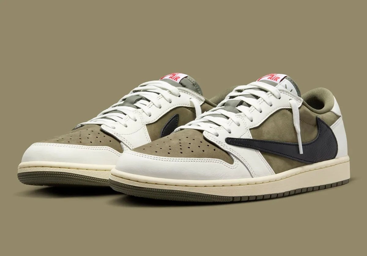 Travis Scott x Air Jordan 1 Low 