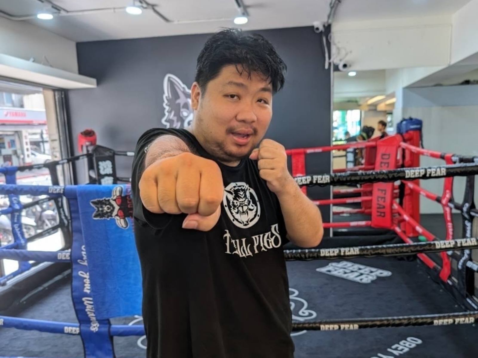 「統神」張嘉航打籃球影片遭瘋傳，網友狂讚：「歐拉豬萬夢幻步！」