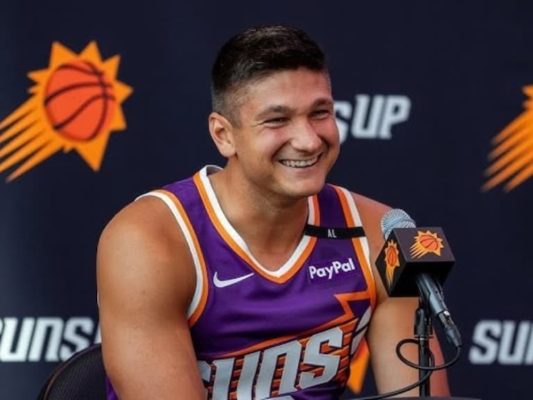 NBA／Grayson Allen 肌肉「粗一大圈」曝光！休賽季狂增 16 公斤引網熱議！