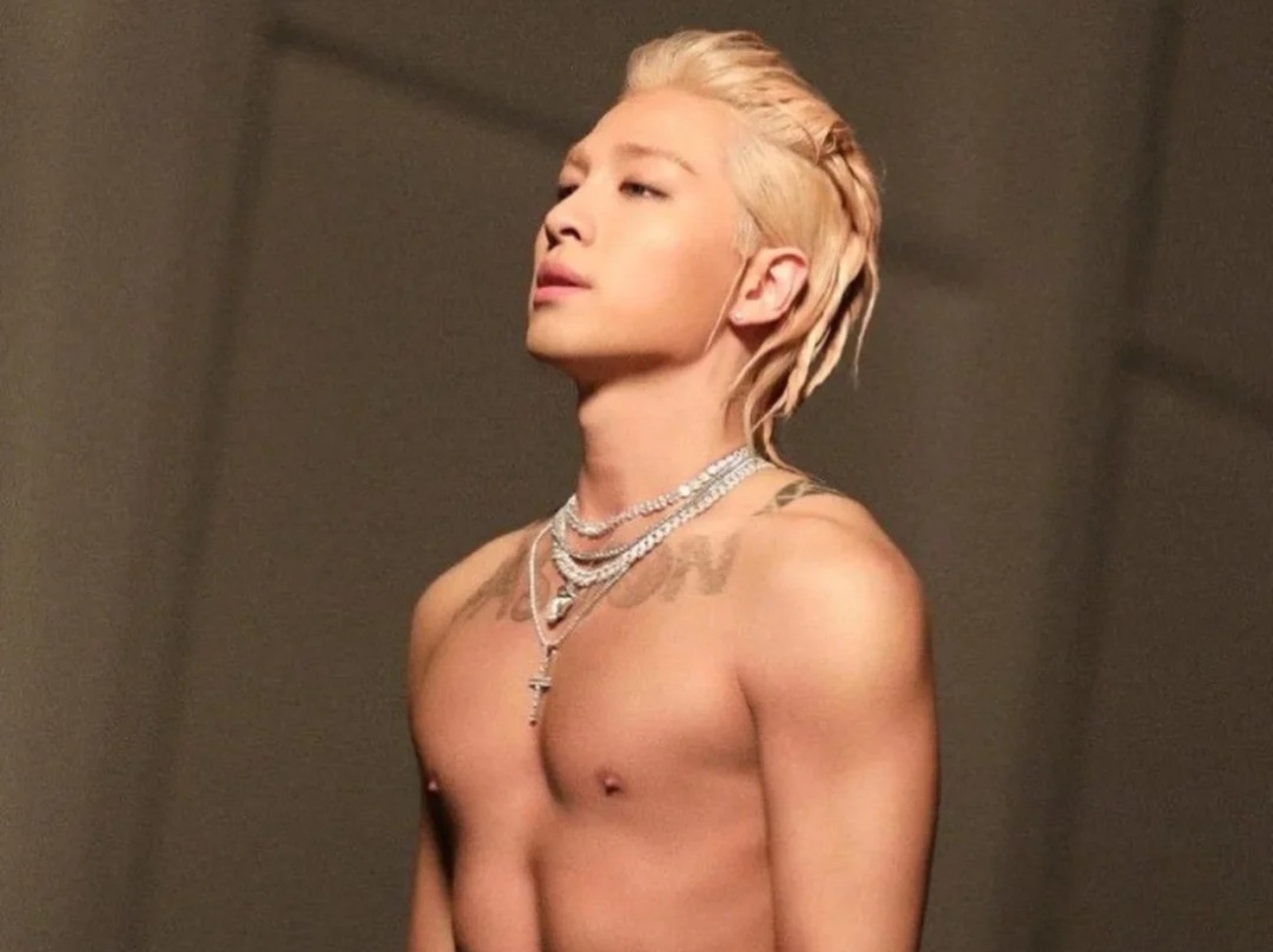 BIGBANG 太陽／Taeyang／東永裴演唱會全中文獻唱方大同〈愛愛愛〉！引網直呼：「暈了！」