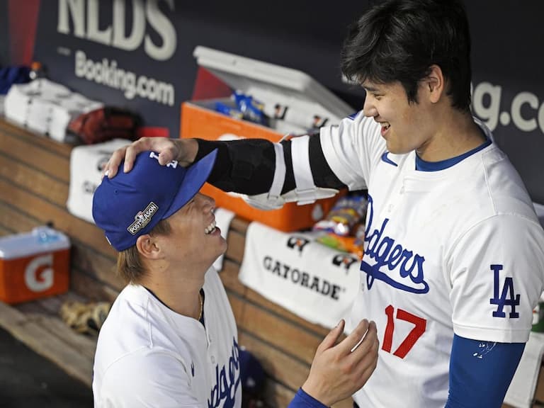 MLB／道奇 2 比 0 完封教士晉級國聯冠軍戰，山本由伸投球表現出色被大谷翔平摸頭鼓勵！