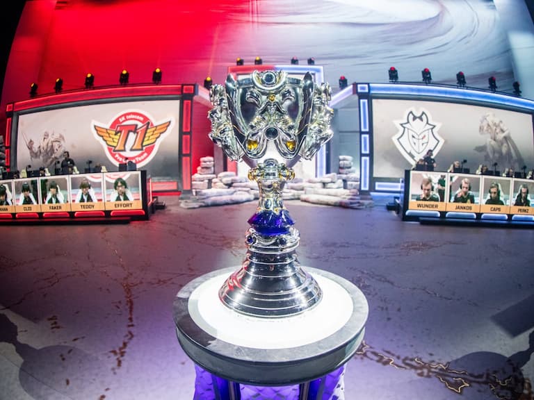 Faker 再度奪冠！《英雄聯盟 LoL》2024 世界大賽冠軍誕生，T1 達成二連霸！