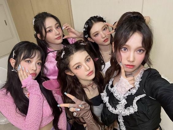 NewJeans 新專輯遭 HYBE  2024 第四季度計畫剔除！網友質疑：「開始冷凍了？」