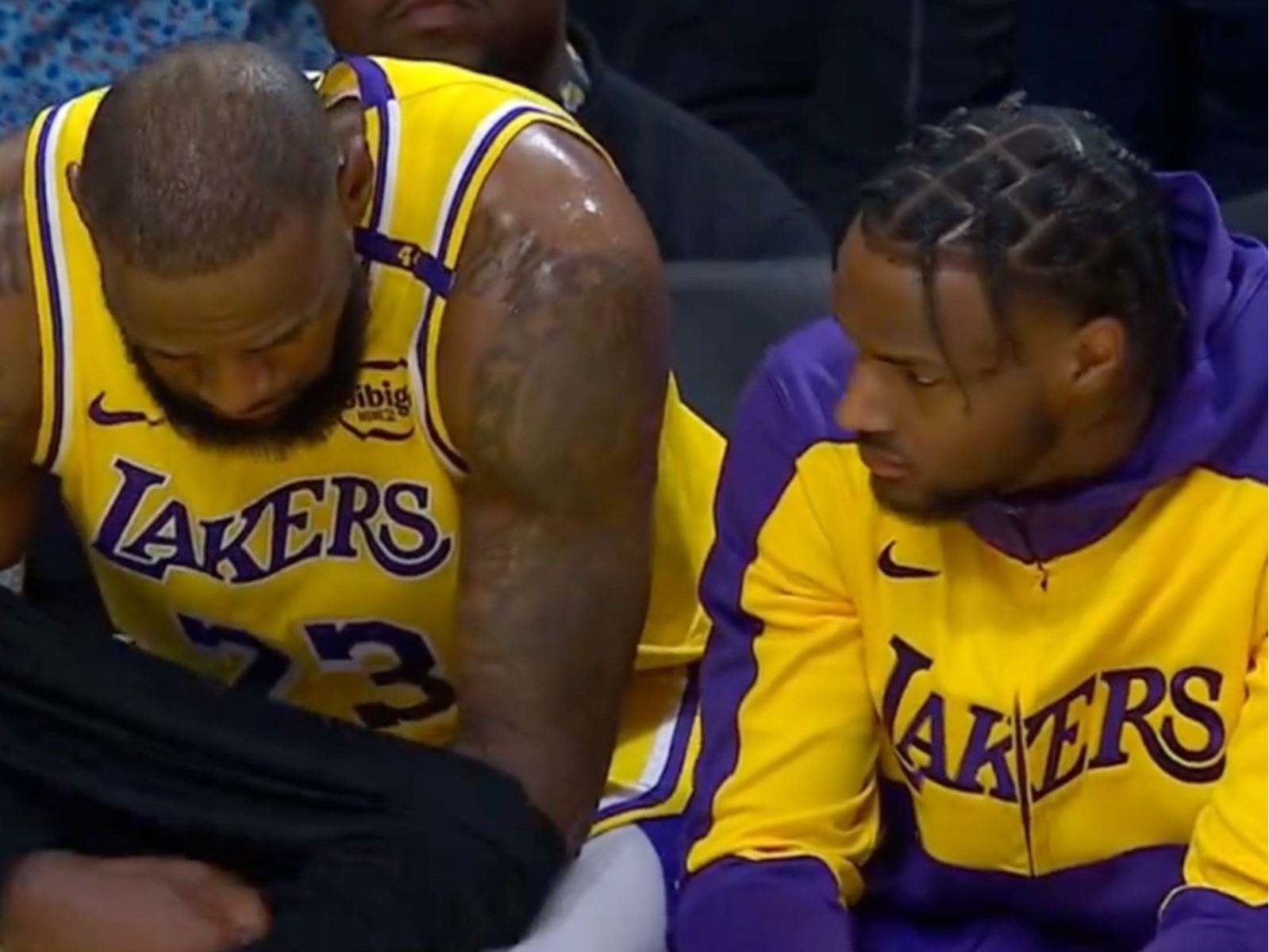 NBA／詹皇在 Bronny James 上場前「信心喊話」內容曝光，感動廣大球迷！