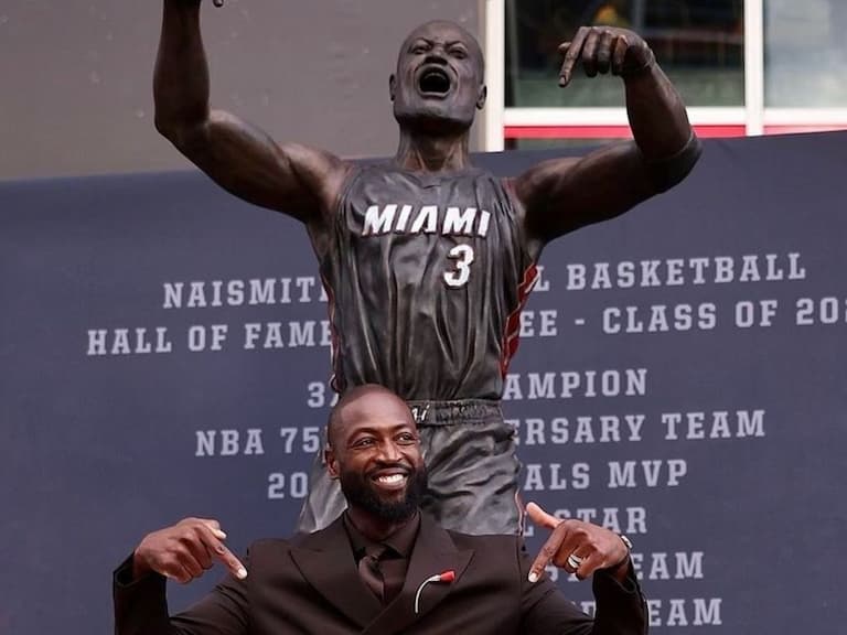 NBA／Dwyane Wade 熱火主場雕像揭幕，不像到連本人都自嘲：「這傢伙是誰？」