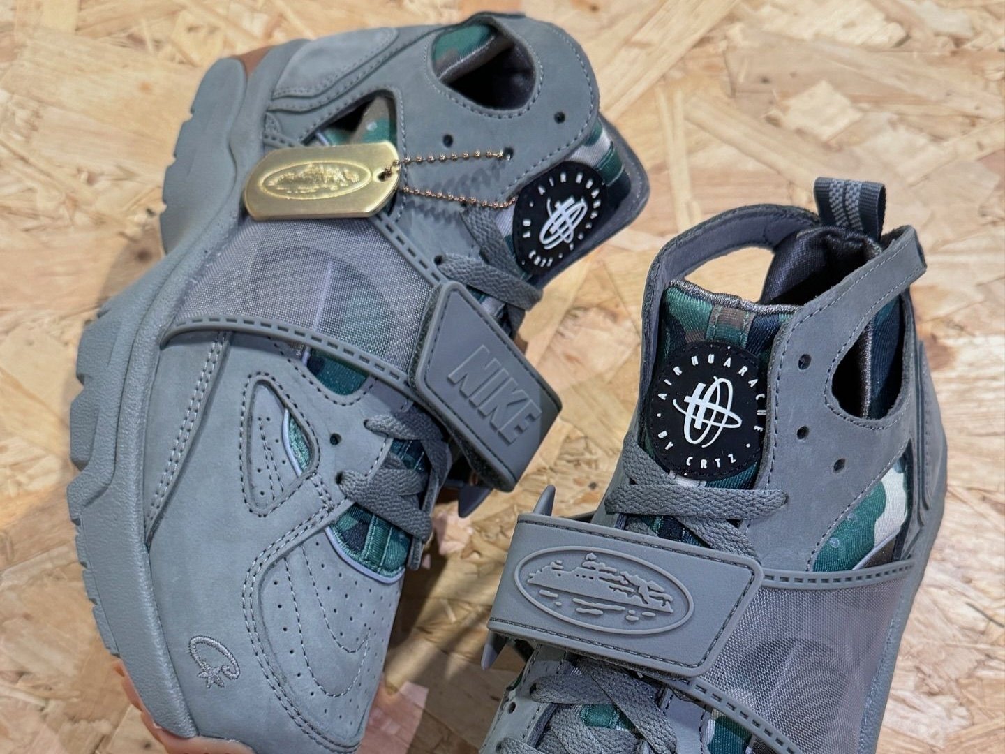 Corteiz x Nike 最新聯名系列曝光，Air Trainer Huarache 合作鞋款及豐富服飾揭曉！