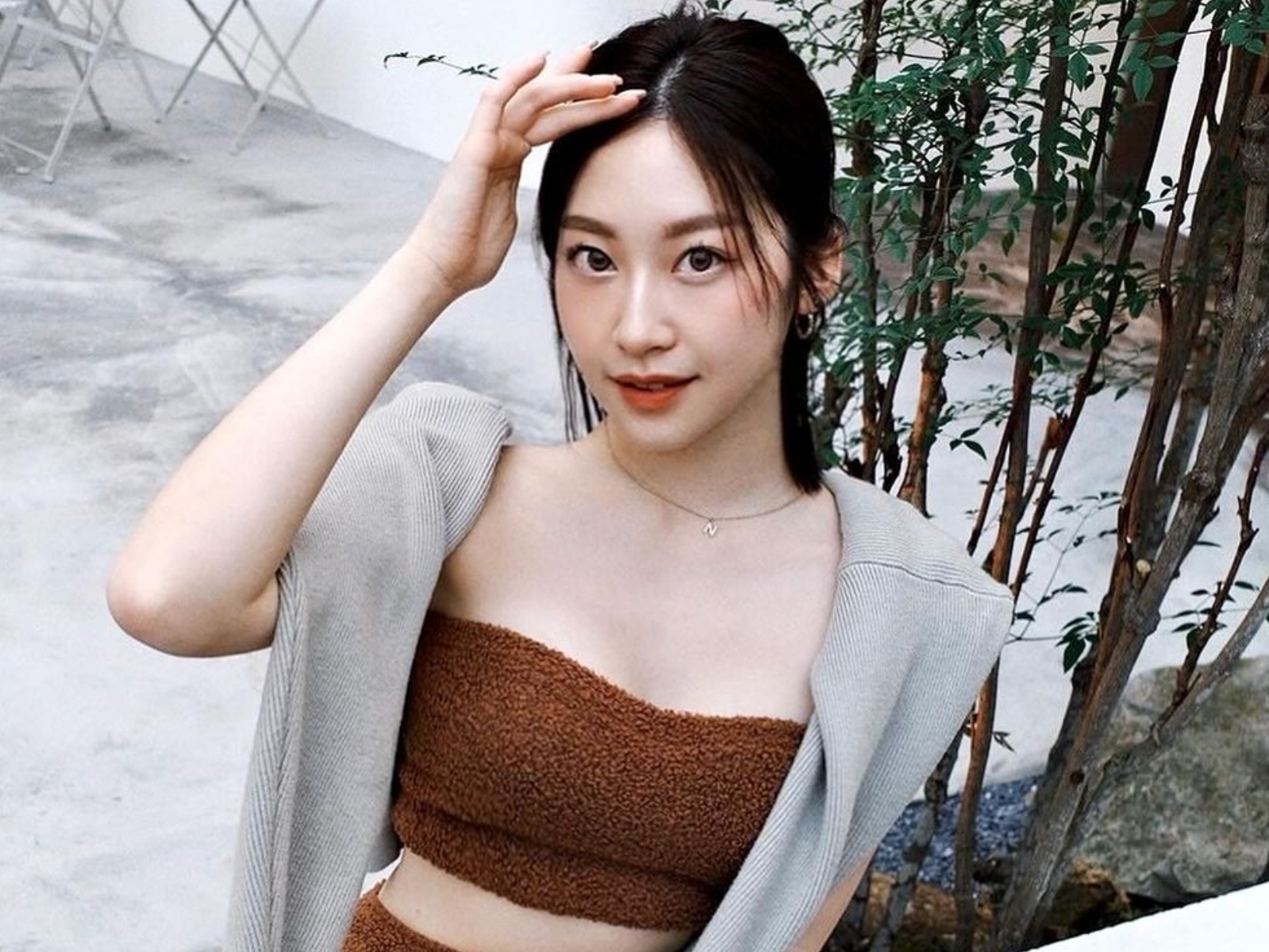 張瑄跳 Aespa 新歌「脖子痛舞」，「最美英文老師」辣喊：「來教你們什麼是 whiplash！」【野生抓正妹】