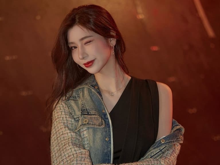 妙智 F 級絕頂曲線太瘋狂，一系列辣照放送難怪尼克星扛不住！【野生抓正妹】