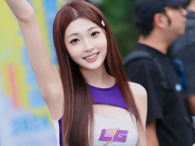 台啤雲豹啦啦隊「小馨」能甜能辣,身兼皮拉提斯老師筋骨超軟 Q!【野生抓正妹】