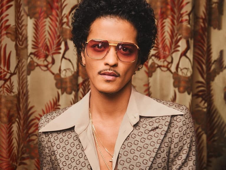火星人布魯諾 Bruno Mars 將出席 2024 MAMA 獻唱〈APT.〉!?主辦方證實回應了!