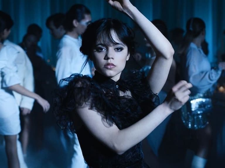 Lady Gaga 加盟演出 Netflix《星期三》第二季 ！珍娜奧特嘉 Jenna Ortega：「她適合演和 Wednesday 心靈相通的怪物角色！」